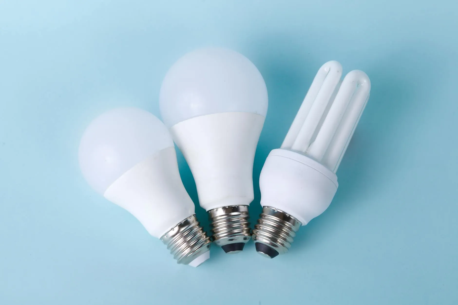 Zarowki LED - energooszczedne oswietlenie pozwala obnizyc rachunki za prad